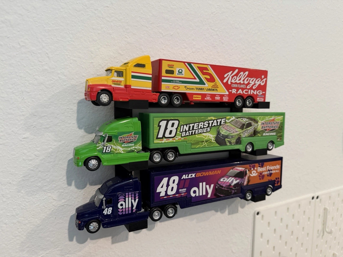 1:64 NASCAR Hauler Diecast Tier Stand Shelf Display Wall