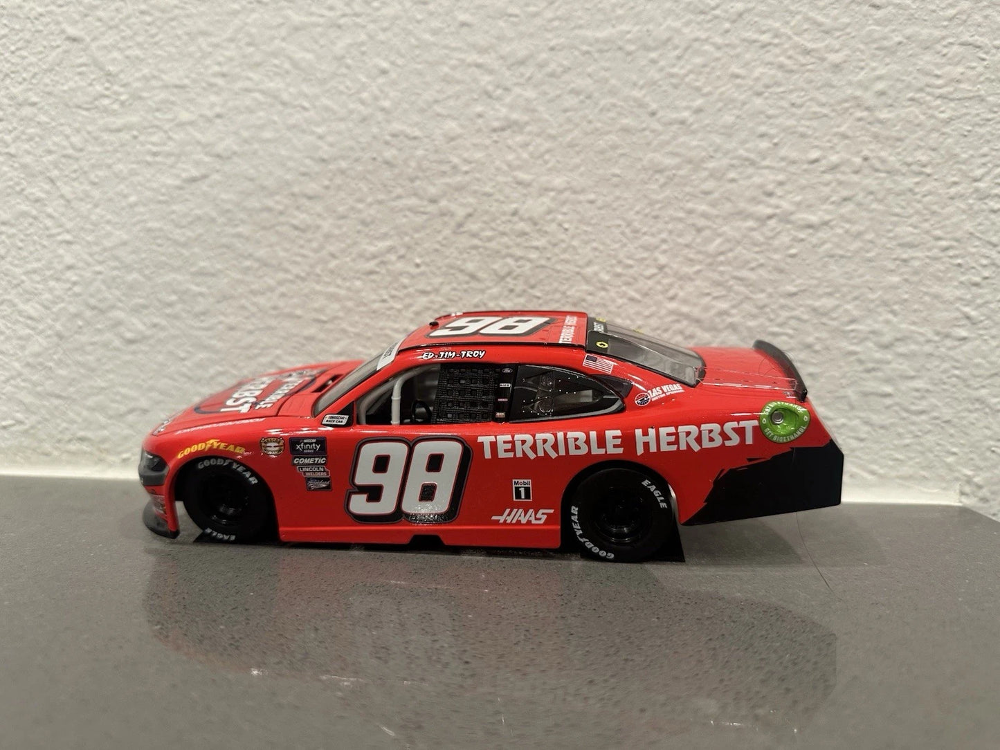 NASCAR 1/24 1 Car Display Stand Normal Tilted Fits Cup, Xfinity, Truck Series 1:24